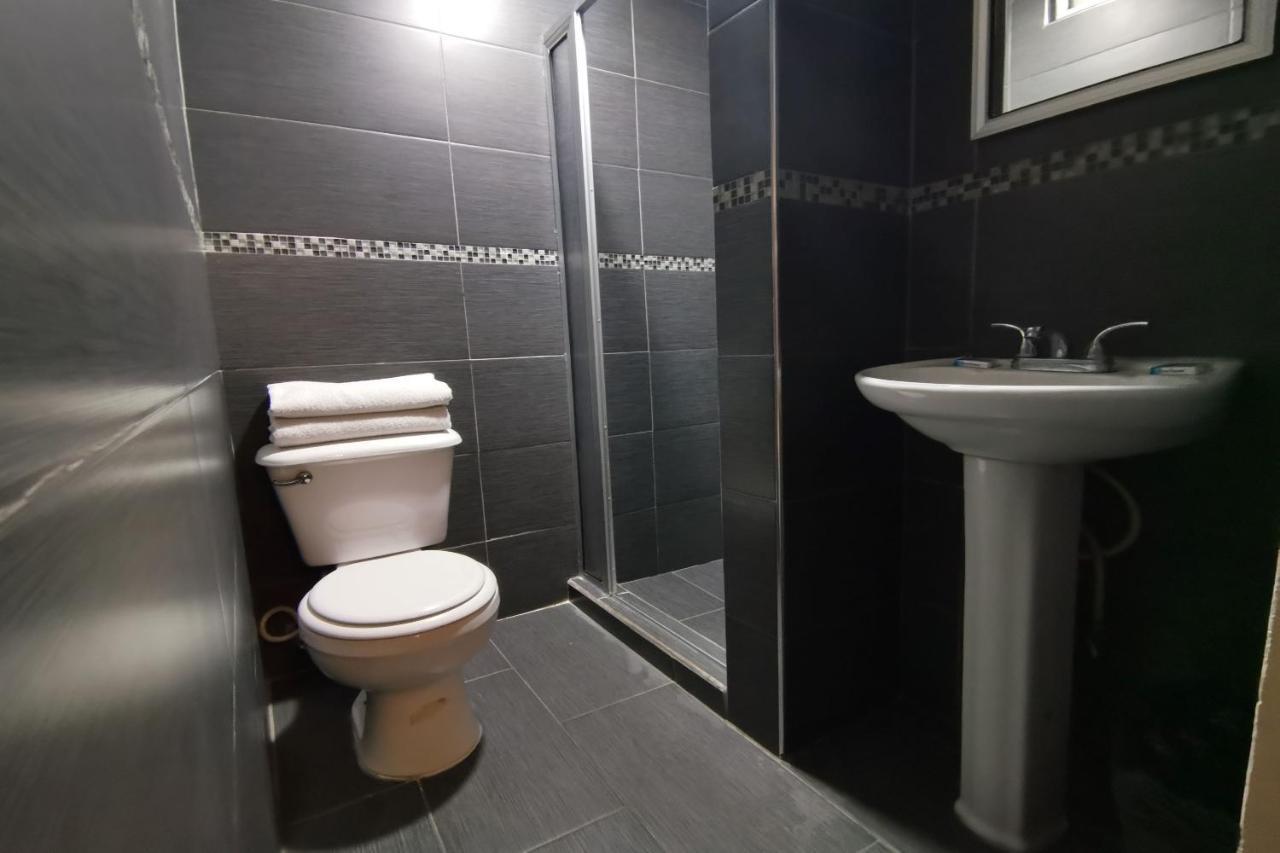 Capital O Hotel Plaza, مكسيكالي المظهر الخارجي الصورة