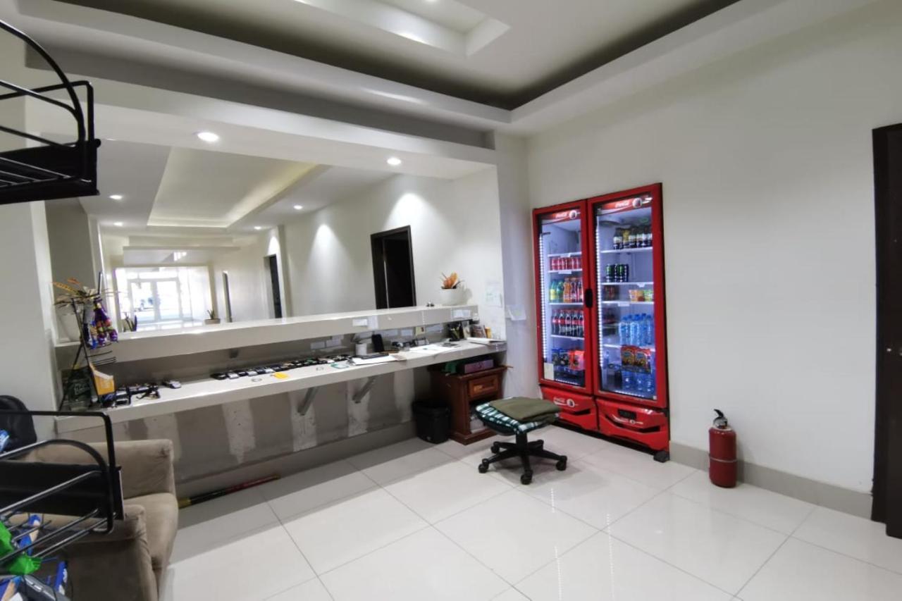 Capital O Hotel Plaza, مكسيكالي المظهر الخارجي الصورة