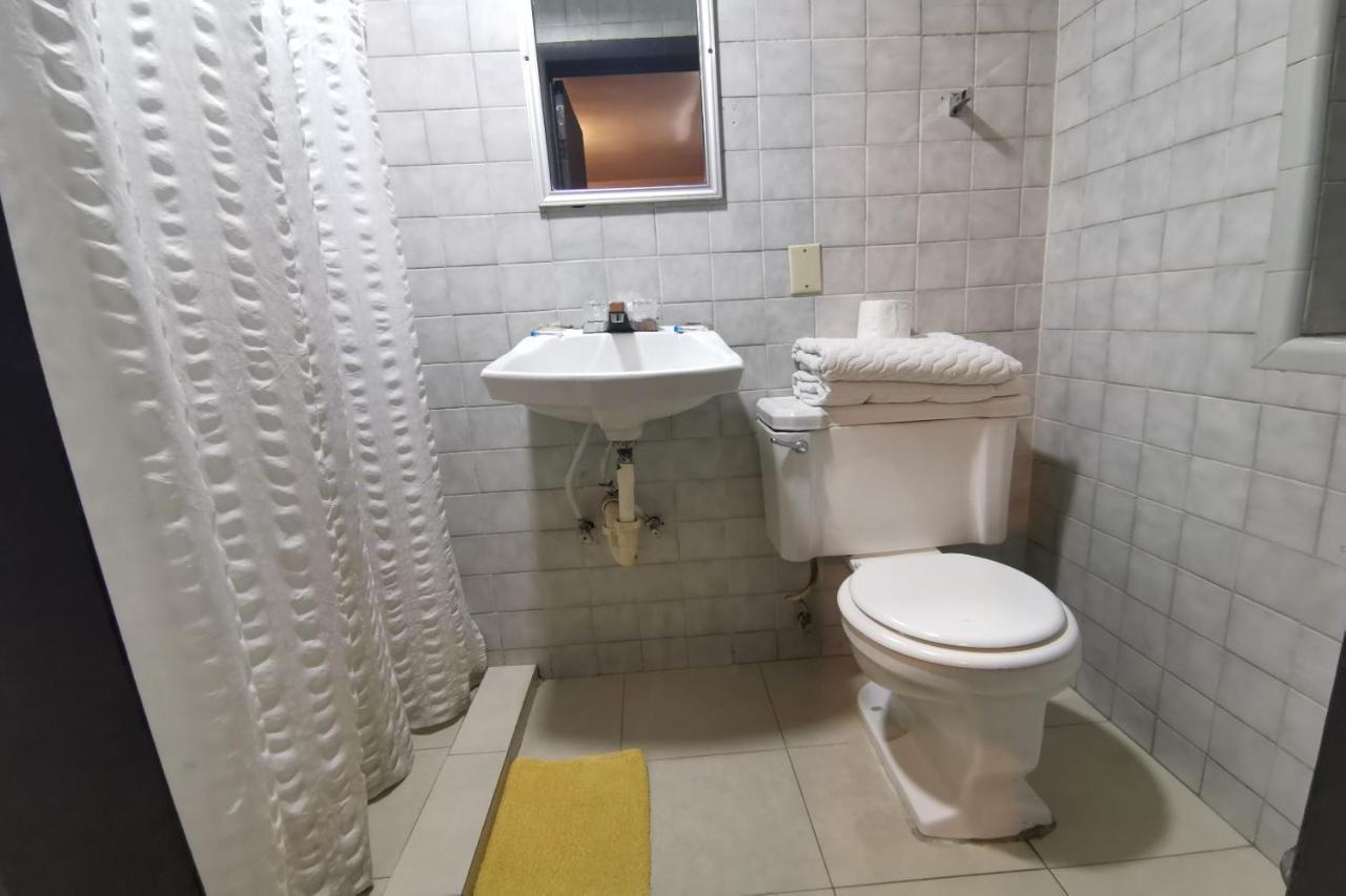 Capital O Hotel Plaza, مكسيكالي المظهر الخارجي الصورة