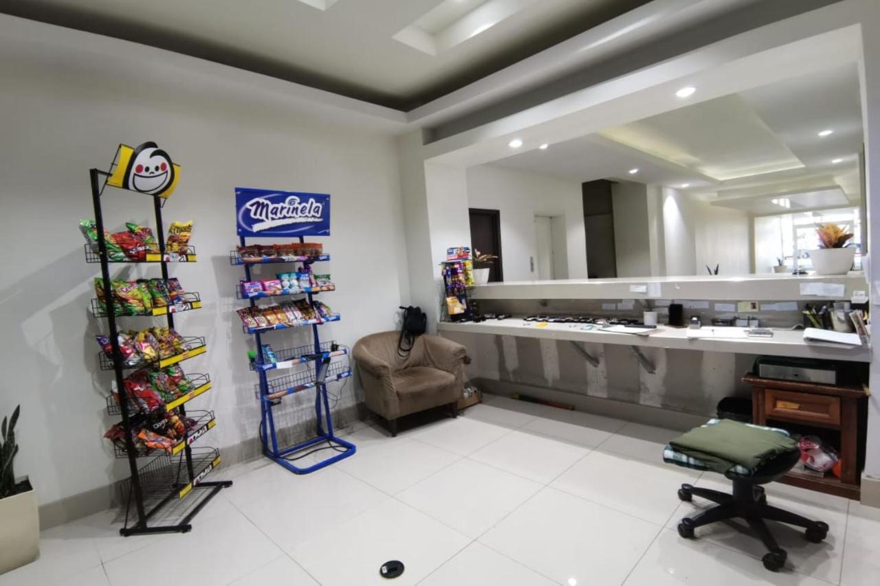 Capital O Hotel Plaza, مكسيكالي المظهر الخارجي الصورة